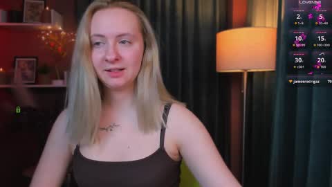 mila_glow online show from 04/16/26, 09:39