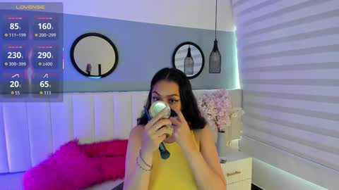 mila_hank online show from 11/26/25, 12:17