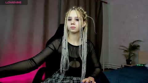 mila_kinor online show from 12/26/24, 07:13