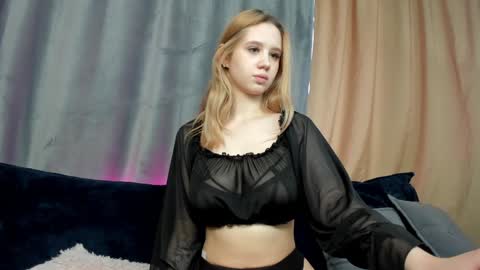 mila_kinor online show from 01/19/25, 09:11