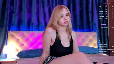 mila_kinor online show from 02/05/25, 12:06