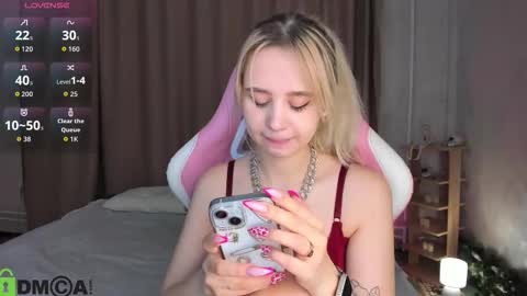 mila_kinor online show from 11/06/25, 12:55