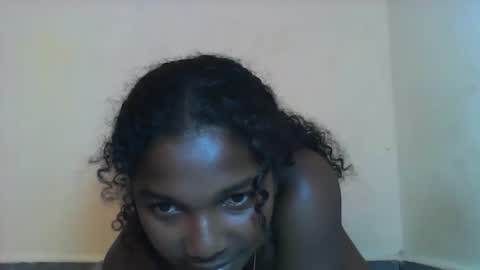 Snapshot of mila_lunah chatting on 03/17/26, 05:55 mila_lunah online show from 03/17/26, 05:55