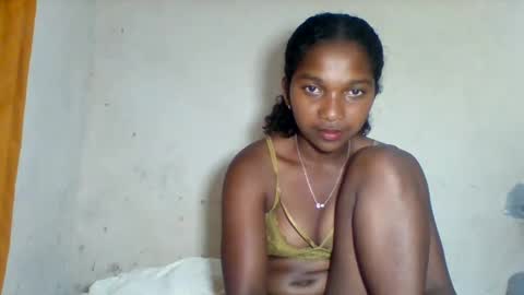 Snapshot of mila_lunah chatting on 03/19/26, 06:56 mila_lunah online show from 03/19/26, 06:56