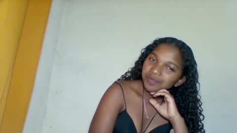 Snapshot of mila_lunah chatting on 04/12/26, 02:27 mila_lunah online show from 04/12/26, 02:27