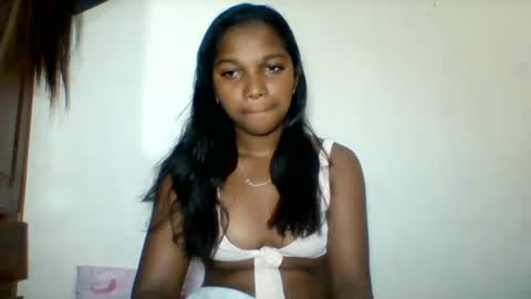 Snapshot of mila_lunah chatting on 06/16/26, 03:53 mila_lunah online show from 06/16/26, 03:53