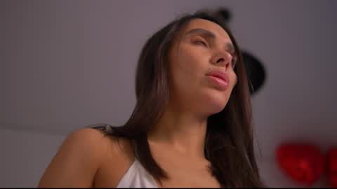 Snapshot of mila_may_ chatting on 03/07/25, 06:13 mila may online show from 03/07/25, 06:13