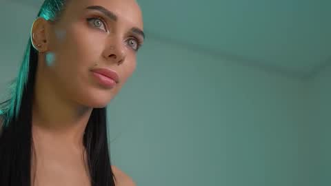 Snapshot of mila_may_ chatting on 10/20/25, 10:54 mila may online show from 10/20/25, 10:54