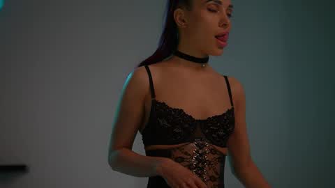 Snapshot of mila_may_ chatting on 05/01/26, 04:28 mila may online show from 05/01/26, 04:28