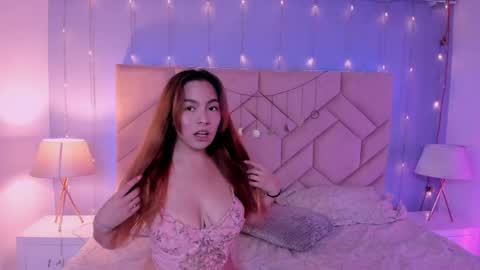 Snapshot of mila_monnet chatting on 05/19/26, 03:35 Mila Monnet online show from 05/19/26, 03:35