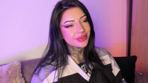     online show from 01/15/26, 06:18