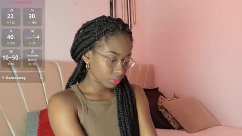 Snapshot of mila_n_max chatting on 10/25/25, 12:45 Mila Max online show from 10/25/25, 12:45