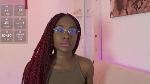 Snapshot of mila_n_max chatting on 11/20/25, 12:05 Mila Max online show from 11/20/25, 12:05