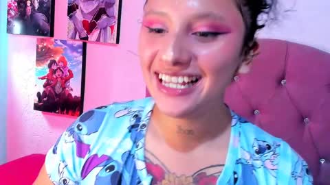 Snapshot of mila_nixon01 chatting on 04/19/26, 06:10 MILA online show from 04/19/26, 06:10