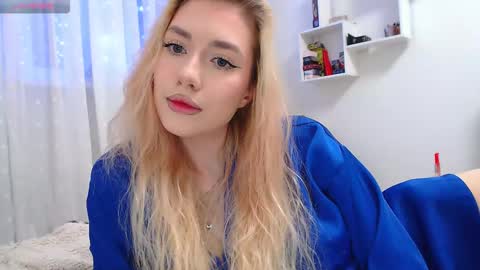 mila nowak online show from 05/04/26, 05:53