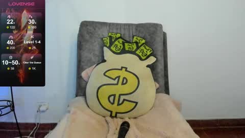 Snapshot of mila_paramo chatting on 04/21/26, 02:51 Camila online show from 04/21/26, 02:51