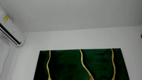 mila_petiteasm online show from 06/24/26, 12:37