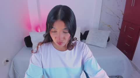 Snapshot of mila_rose1 chatting on 03/30/26, 03:29 martina online show from 03/30/26, 03:29