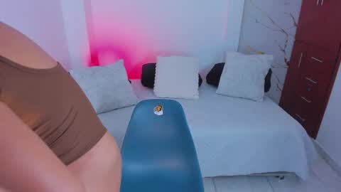 Snapshot of mila_rose1 chatting on 03/31/26, 02:13 martina online show from 03/31/26, 02:13