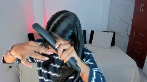 martina online show from 06/05/26, 03:57