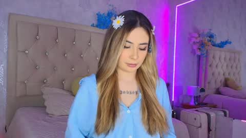 Snapshot of mila_smirnovavk chatting on 05/15/26, 03:46 MILA online show from 05/15/26, 03:46