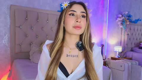 Snapshot of mila_smirnovavk chatting on 05/19/26, 03:46 MILA online show from 05/19/26, 03:46