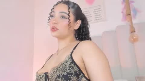 mila_stark333 online show from 02/27/26, 05:29