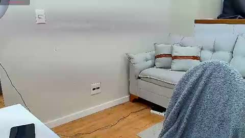 Mila Voz online show from 07/22/26, 11:24