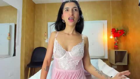          online show from 11/26/25, 10:00