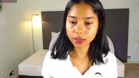 milaa_star online show from 05/08/26, 05:02