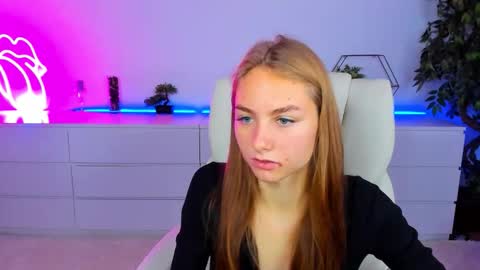 Milla online show from 10/11/25, 05:39