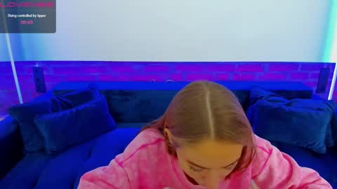 Milla online show from 11/13/25, 06:56