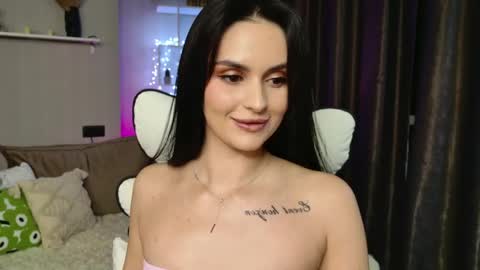 Mila online show from 05/16/26, 07:45