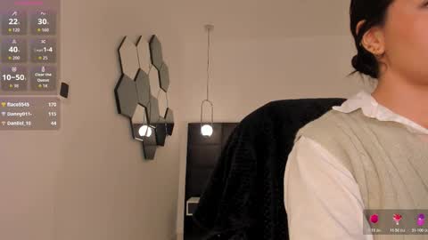 Mila online show from 02/03/26, 06:40