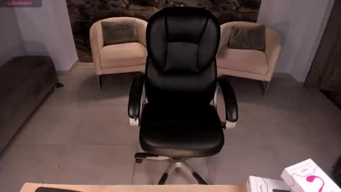 Snapshot of milacoleman chatting on 03/18/26, 03:09 Mila online show from 03/18/26, 03:09