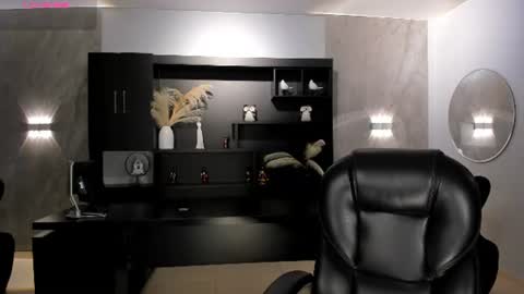 Snapshot of milacoleman chatting on 06/11/26, 03:59 Mila online show from 06/11/26, 03:59