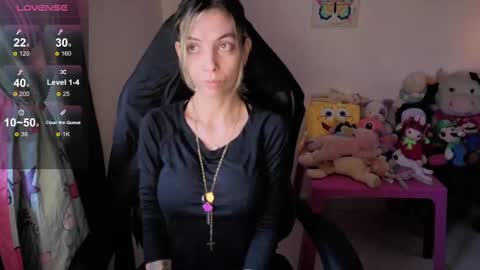 milacoxx8819 online show from 09/13/25, 03:34