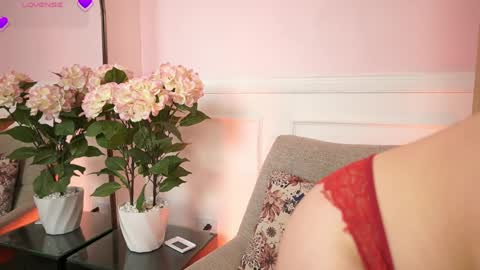 milacrave online show from 03/27/26, 11:32