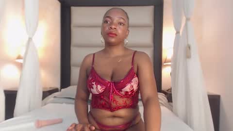 Snapshot of milacrus chatting on 02/06/26, 08:12 Mila online show from 02/06/26, 08:12