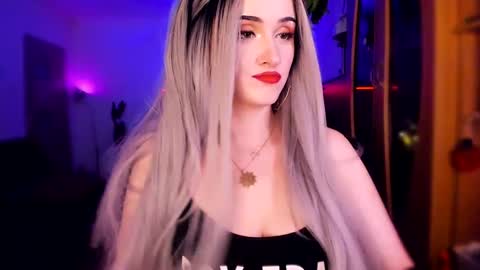 Snapshot of miladyjolie chatting on 01/17/25, 04:49 MiladyJolie online show from 01/17/25, 04:49