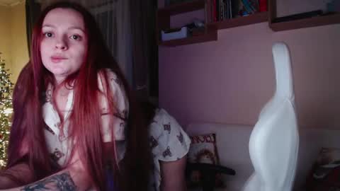 Snapshot of milafmars chatting on 01/11/25, 05:40 Milana online show from 01/11/25, 05:40