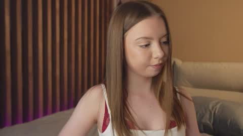 Mila online show from 03/26/26, 03:28