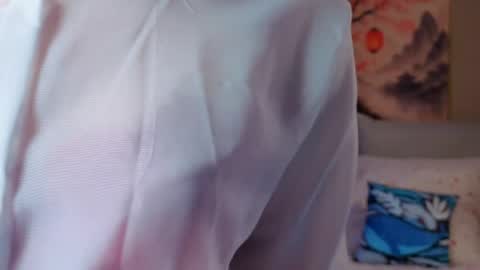 Snapshot of milaice chatting on 05/30/26, 03:31 Mila online show from 05/30/26, 03:31