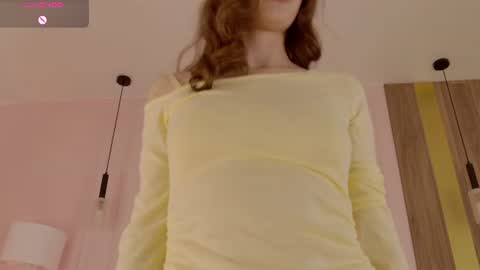 Snapshot of milalavson chatting on 06/19/26, 05:23 Mila online show from 06/19/26, 05:23