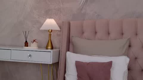 milaleoneli online show from 07/13/26, 03:59
