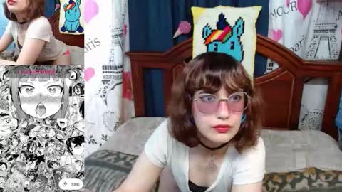 Mila-Lunala online show from 10/15/25, 06:19