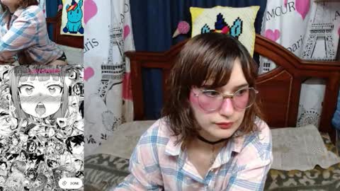 Mila-Lunala online show from 10/23/25, 08:07