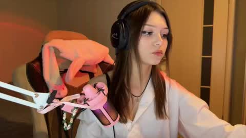 milamiuu online show from 01/12/26, 09:47