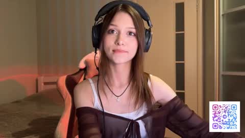 Snapshot of milamiuu chatting on 02/19/26, 04:14 milamiuu online show from 02/19/26, 04:14