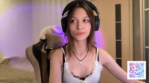 Snapshot of milamiuu chatting on 02/23/26, 02:03 milamiuu online show from 02/23/26, 02:03